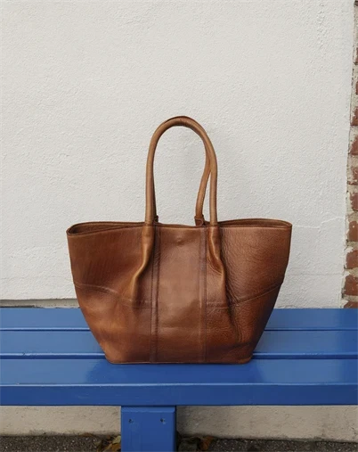 Re:Designed - Mane Small - Walnut 